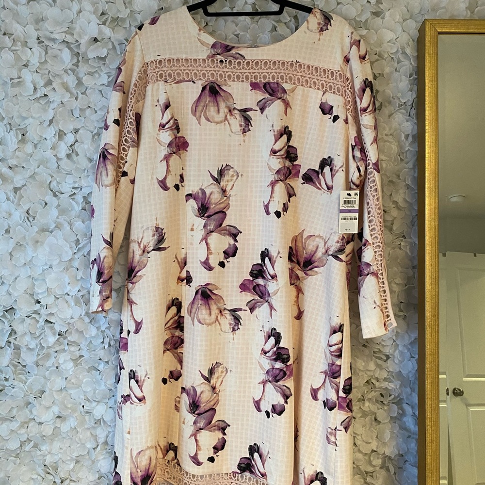 NWT Alfani Spring Floral Dress!